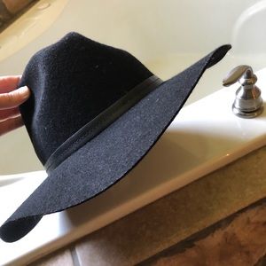 NWT Black floppy hat from Urban Outfitters